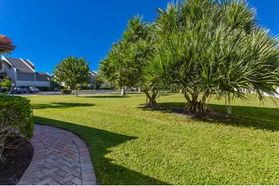 1469 Via Privada, Jupiter, FL 33477 - Photo 4
