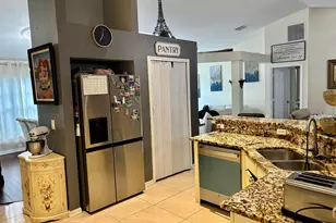 981 SW McComkle Ave, Port Saint Lucie, FL 34953 - Photo 4