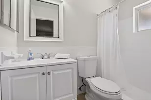 5710 NW 70th Terrace, Tamarac, FL 33321 - Photo 10