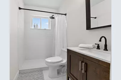 5710 NW 70th Terrace, Tamarac, FL 33321 - Photo 12