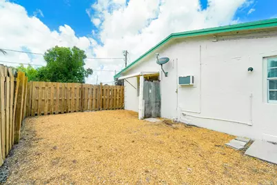 3802 Melaleuca Lane #B, Lake Worth, FL 33461 - Photo 12