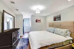 62 Barbados Dr, Palm Springs, FL 33461 - Photo 16