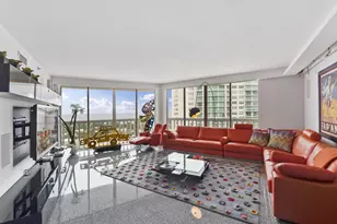 20281 E Country Club Dr E, Aventura, FL 33180 - Photo 14