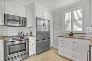 945 Oak Harbour Dr, Juno Beach, FL 33408 - Photo 10