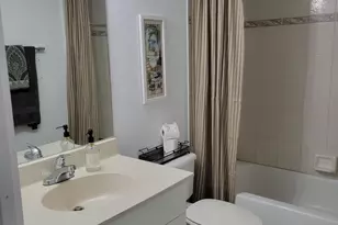 4401 Crystal Lake Dr, Deerfield Beach, FL 33064 - Photo 24