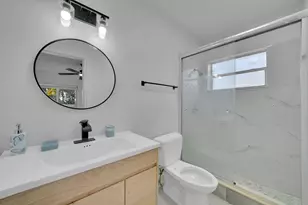 2821 NE 2nd Ave, Boca Raton, FL 33431 - Photo 12