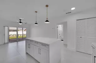 2821 NE 2nd Ave, Boca Raton, FL 33431 - Photo 4