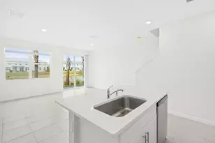 629 Salisbury Cir, Fort Pierce, FL 34982 - Photo 10