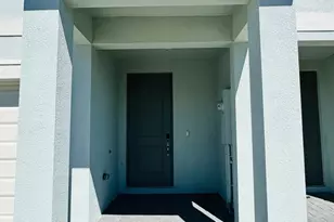 629 Salisbury Cir, Fort Pierce, FL 34982 - Photo 4