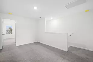 629 Salisbury Cir, Fort Pierce, FL 34982 - Photo 16