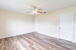 1402 Wharf Ln, Greenacres, FL 33463 - Photo 18