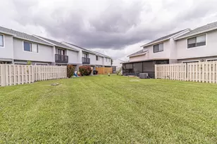 1402 Wharf Ln, Greenacres, FL 33463 - Photo 22