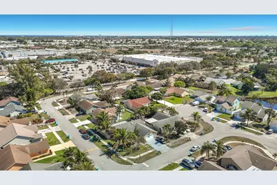 1796 Banyan Creek Circle N, Boynton Beach, FL 33436 - Photo 4