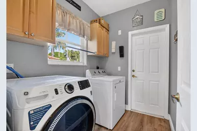 5947 Bay Hill Circle, Greenacres, FL 33463 - Photo 32