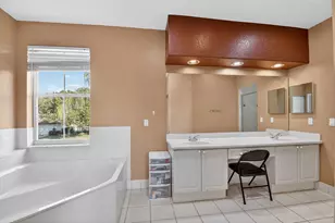 5947 Bay Hill Cir, Greenacres, FL 33463 - Photo 40