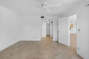 5533 Fairway Park Dr, Boynton Beach, FL 33437 - Photo 22