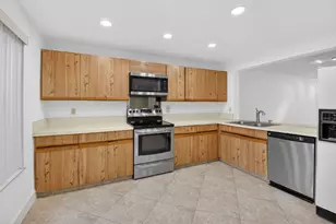 5533 Fairway Park Dr, Boynton Beach, FL 33437 - Photo 16