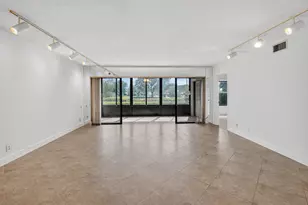 5533 Fairway Park Dr, Boynton Beach, FL 33437 - Photo 8