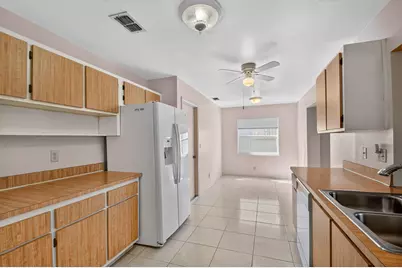 7352 Pine Forest Circle, Lake Worth, FL 33467 - Photo 12