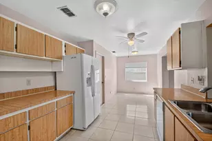 7352 Pine Forest Cir, Lake Worth, FL 33467 - Photo 12