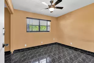 828 McIntosh St, West Palm Beach, FL 33405 - Photo 16