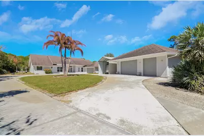 815 NE Stokes Terrace, Jensen Beach, FL 34957 - Photo 2