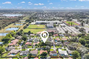 7014 NW 38th Manor, Coral Springs, FL 33065 - Photo 18