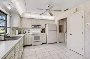 10244 Dovewood Ln, Boynton Beach, FL 33436 - Photo 8