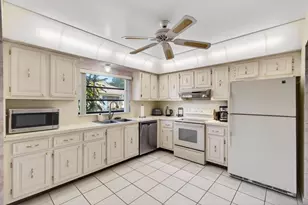 10244 Dovewood Ln, Boynton Beach, FL 33436 - Photo 6