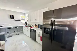 3871 SW 31st Ct, West Park, FL 33023 - Photo 12