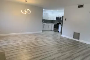 3586 La Playas Ct, Greenacres, FL 33463 - Photo 4