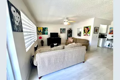 635 Durham W, Deerfield Beach, FL 33442 - Photo 4