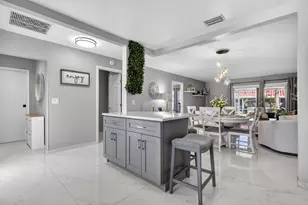 168 Amherst Ln, Lake Worth, FL 33467 - Photo 10