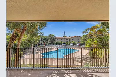 333 SE 20th Avenue #204, Deerfield Beach, FL 33441 - Photo 8