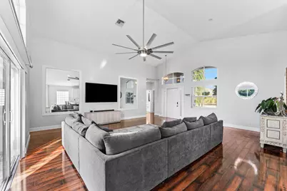 9430 Lago Drive, Boynton Beach, FL 33472 - Photo 4