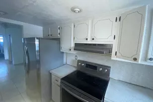 705 NE 2nd St, Hallandale Beach, FL 33009 - Photo 8