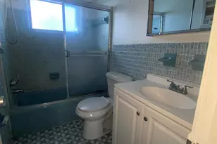 705 NE 2nd St, Hallandale Beach, FL 33009 - Photo 12