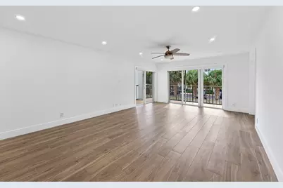 1206 S Lake Drive #203, Lantana, FL 33462 - Photo 14