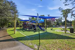 2842 Kelly Brooke Ln, Deerfield Beach, FL 33442 - Photo 36