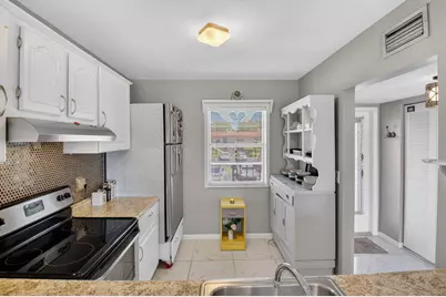 33 Abbey Lane #207, Delray Beach, FL 33446 - Photo 12