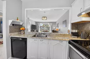 33 Abbey Ln, Delray Beach, FL 33446 - Photo 10