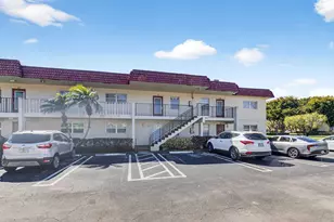 33 Abbey Ln, Delray Beach, FL 33446 - Photo 2