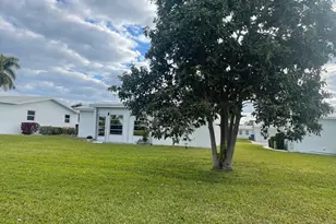 131 NW 14th St, Boynton Beach, FL 33426 - Photo 10