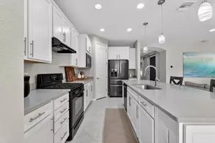 540 SE Monet Dr, Port Saint Lucie, FL 34984 - Photo 10