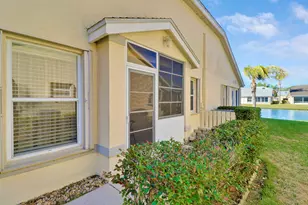 4272 SE Brittney Cir, Port Saint Lucie, FL 34952 - Photo 4