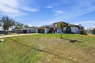 210 Ramie Ln, Port Saint Lucie, FL 34952 - Photo 48