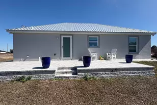 9019 S Castle Cir, Labelle, FL 33935 - Photo 20