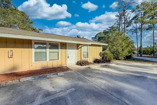 2028 Major Dr, West Palm Beach, FL 33415 - Photo 2