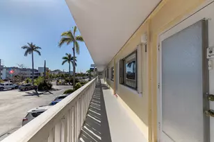 101 Doolen Ct, North Palm Beach, FL 33408 - Photo 6