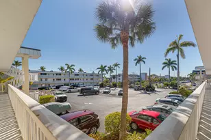101 Doolen Ct, North Palm Beach, FL 33408 - Photo 6